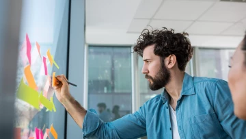 Design Thinking — kiedy warto wdrożyć to innowacyjne podejście w zarządzaniu produktem, jakością i procesami w firmie produkcyjnej?